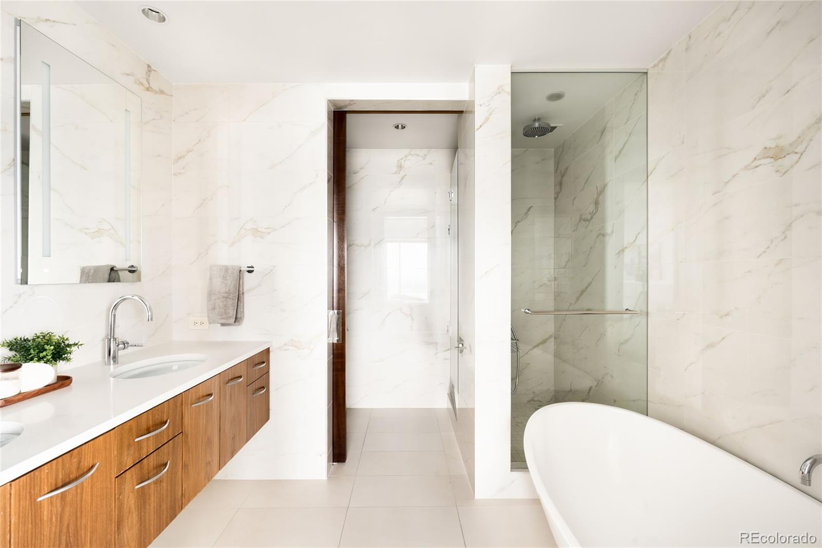MLS Image #19 for 1133  14th street,denver, Colorado
