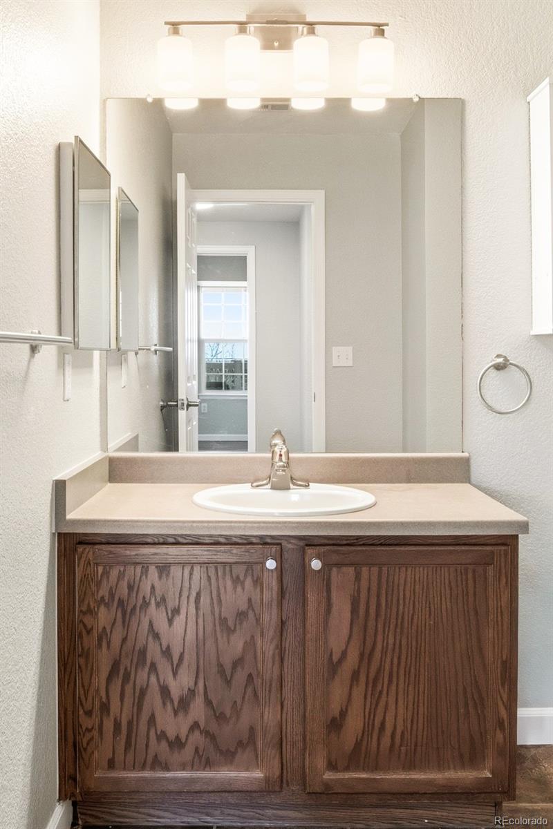 MLS Image #37 for 5735 n genoa way 306,aurora, Colorado