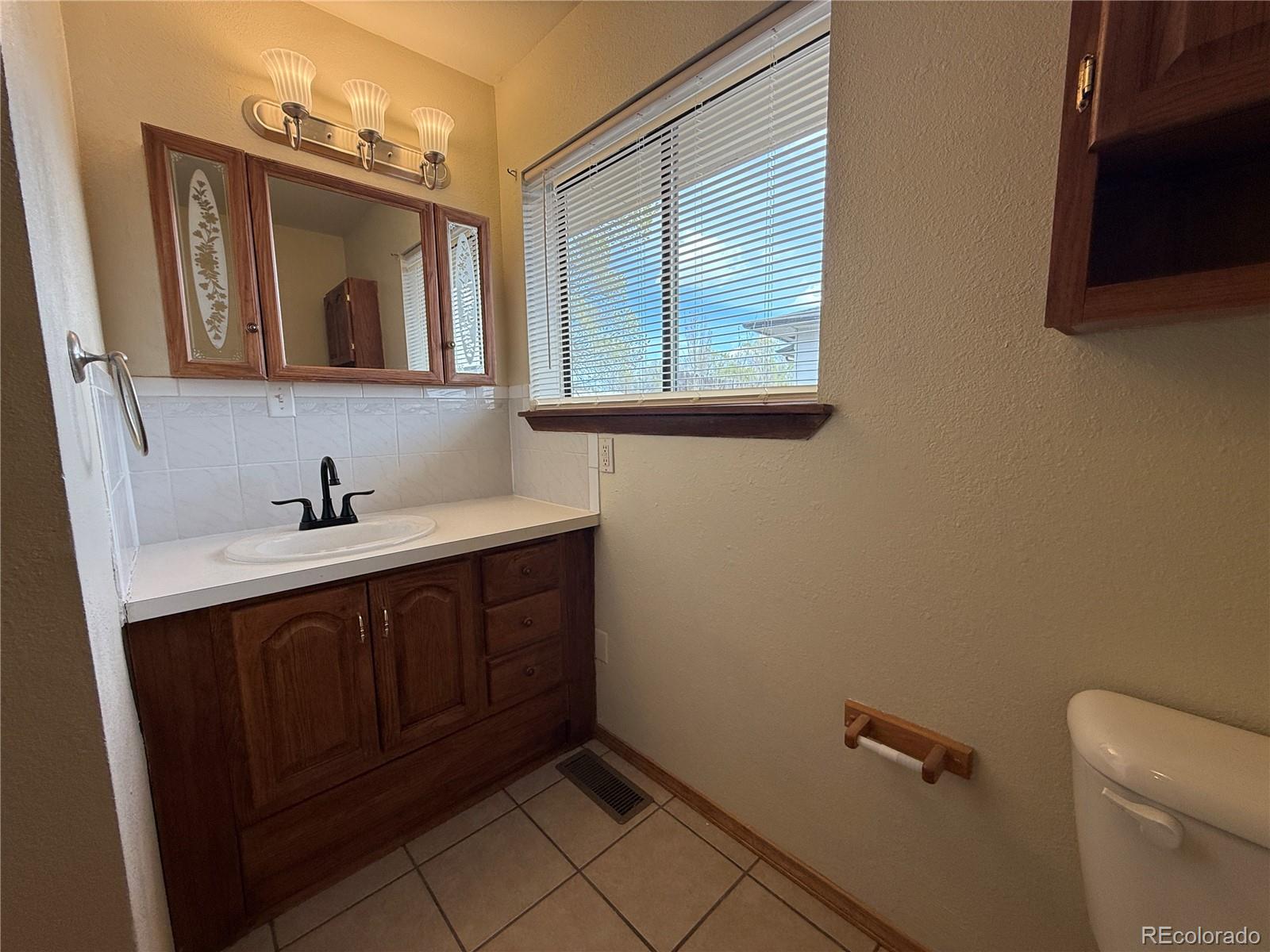 MLS Image #14 for 202  fourteenth street,alamosa, Colorado