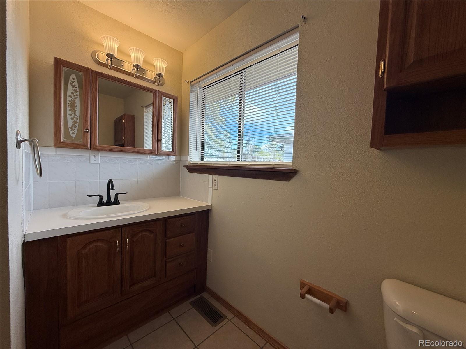 MLS Image #15 for 202  fourteenth street,alamosa, Colorado