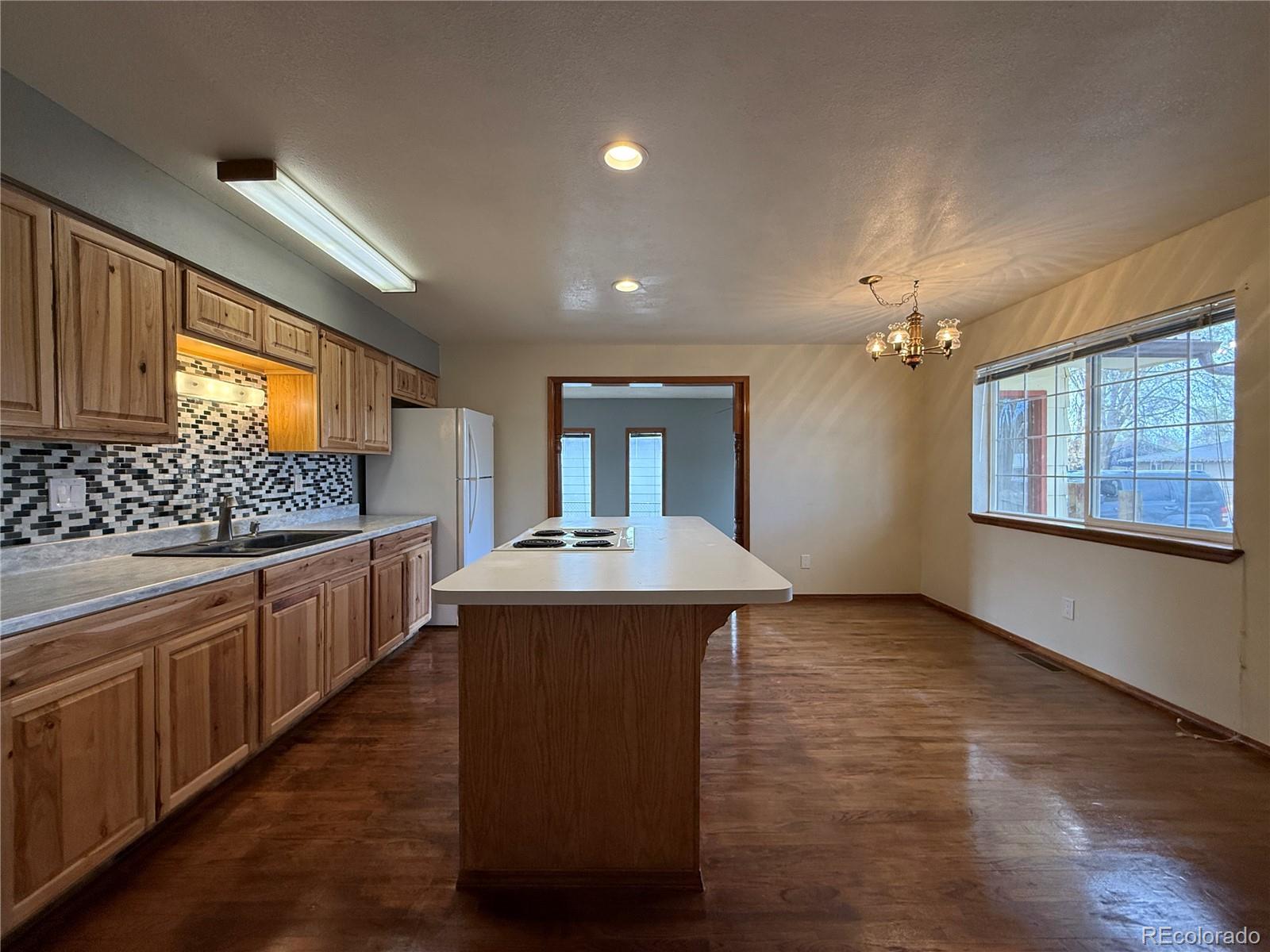 MLS Image #4 for 202  fourteenth street,alamosa, Colorado