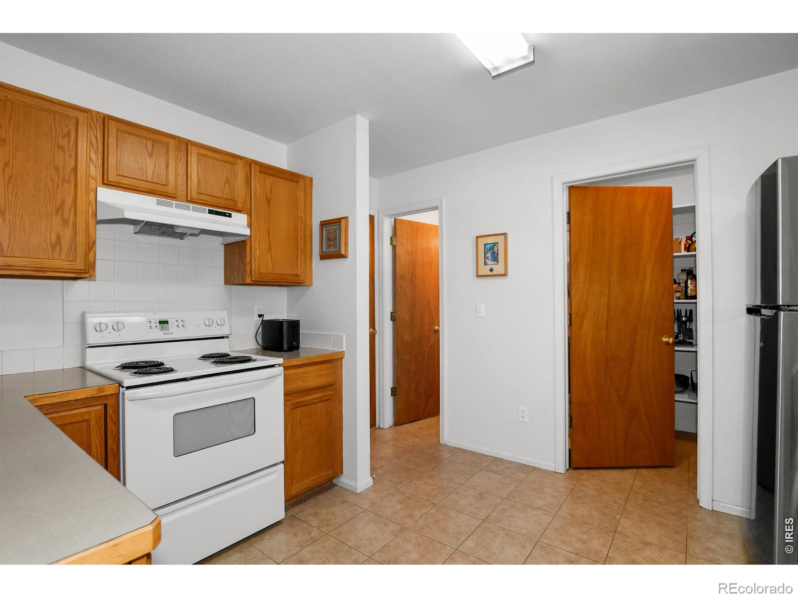 MLS Image #11 for 824  chetwood court,fort collins, Colorado