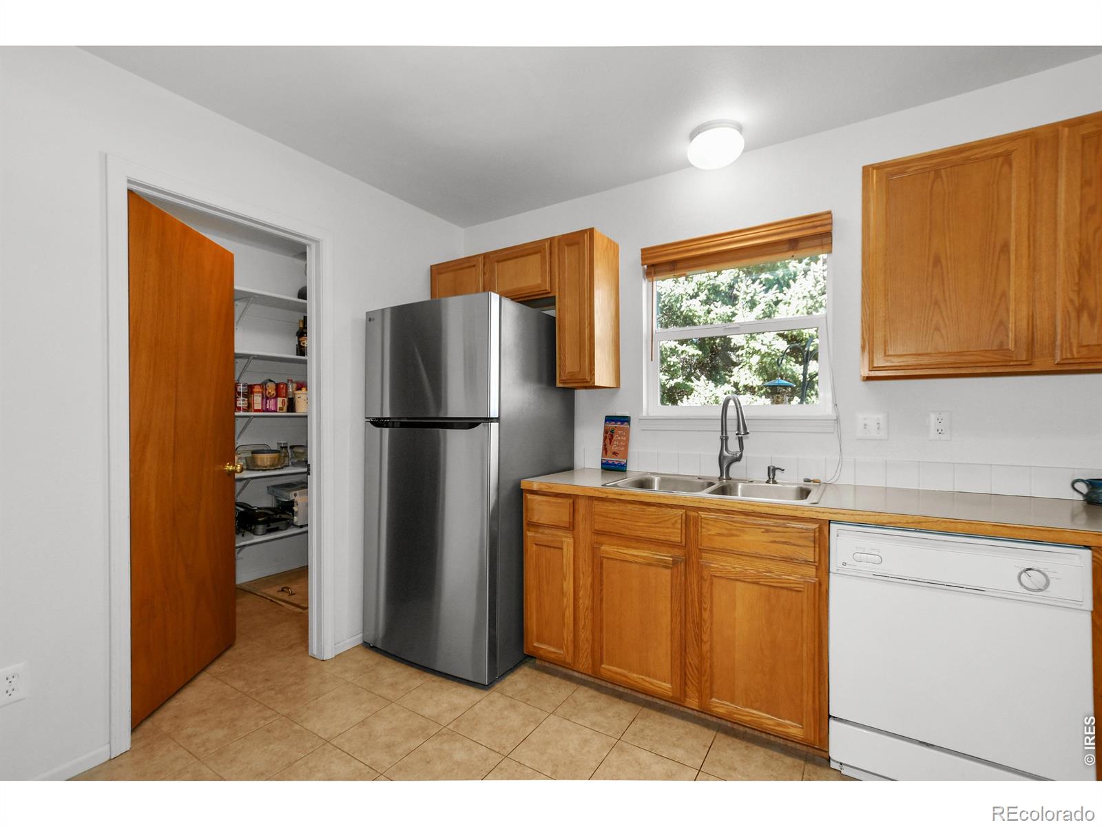 MLS Image #12 for 824  chetwood court,fort collins, Colorado