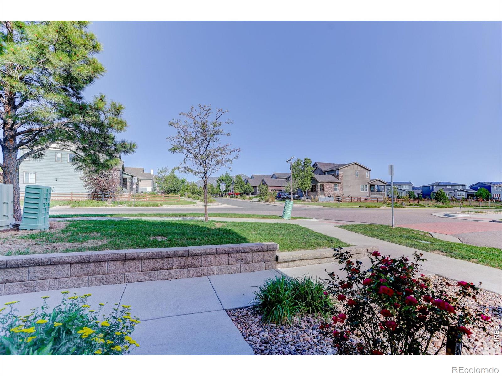 MLS Image #2 for 9251  garnett way,arvada, Colorado