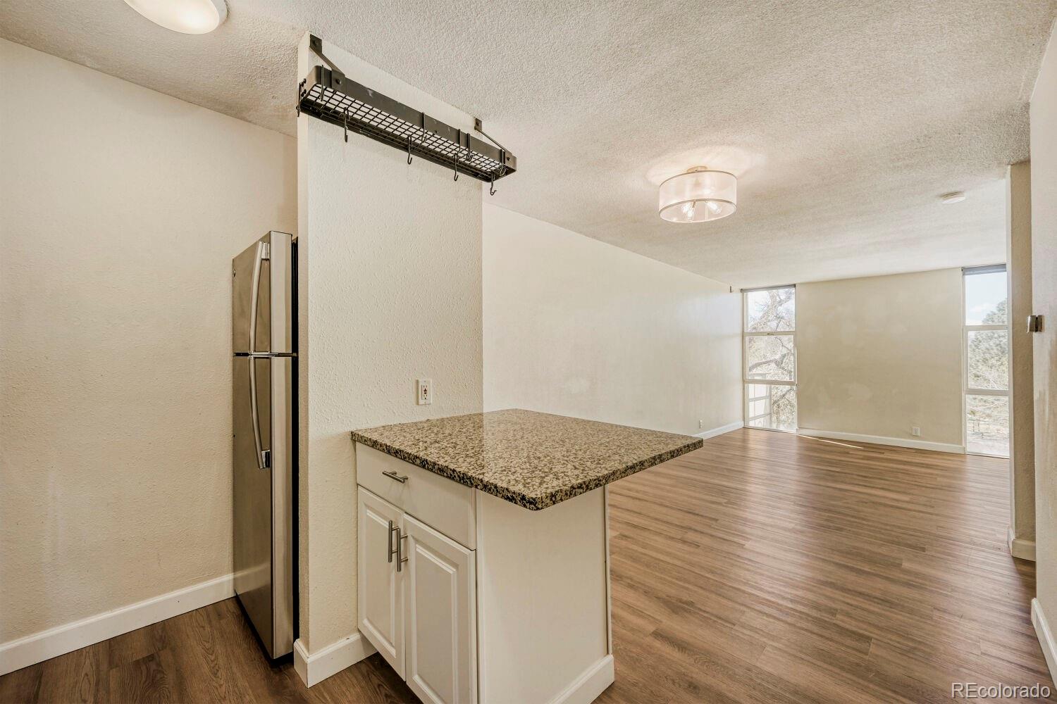 MLS Image #12 for 2500 s york street,denver, Colorado