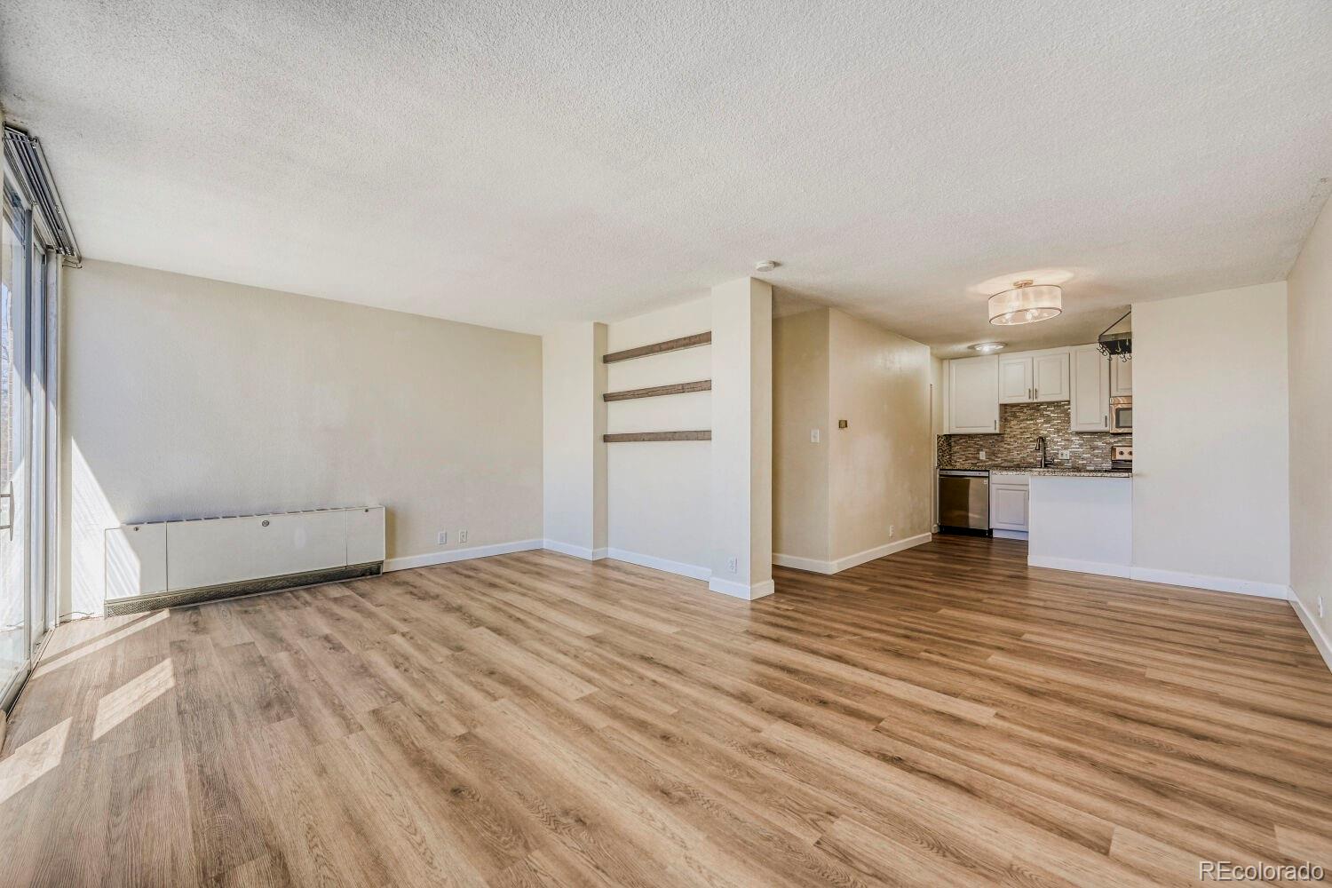 MLS Image #3 for 2500 s york street,denver, Colorado