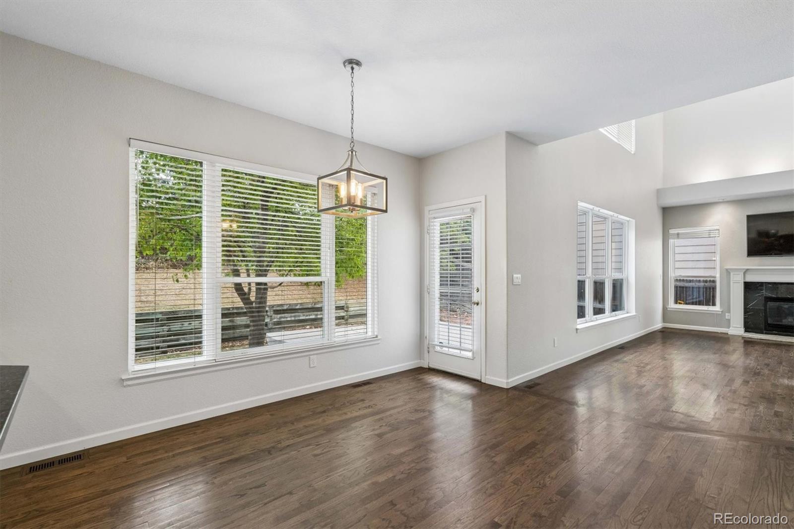 MLS Image #4 for 9853  cypress point circle,lone tree, Colorado