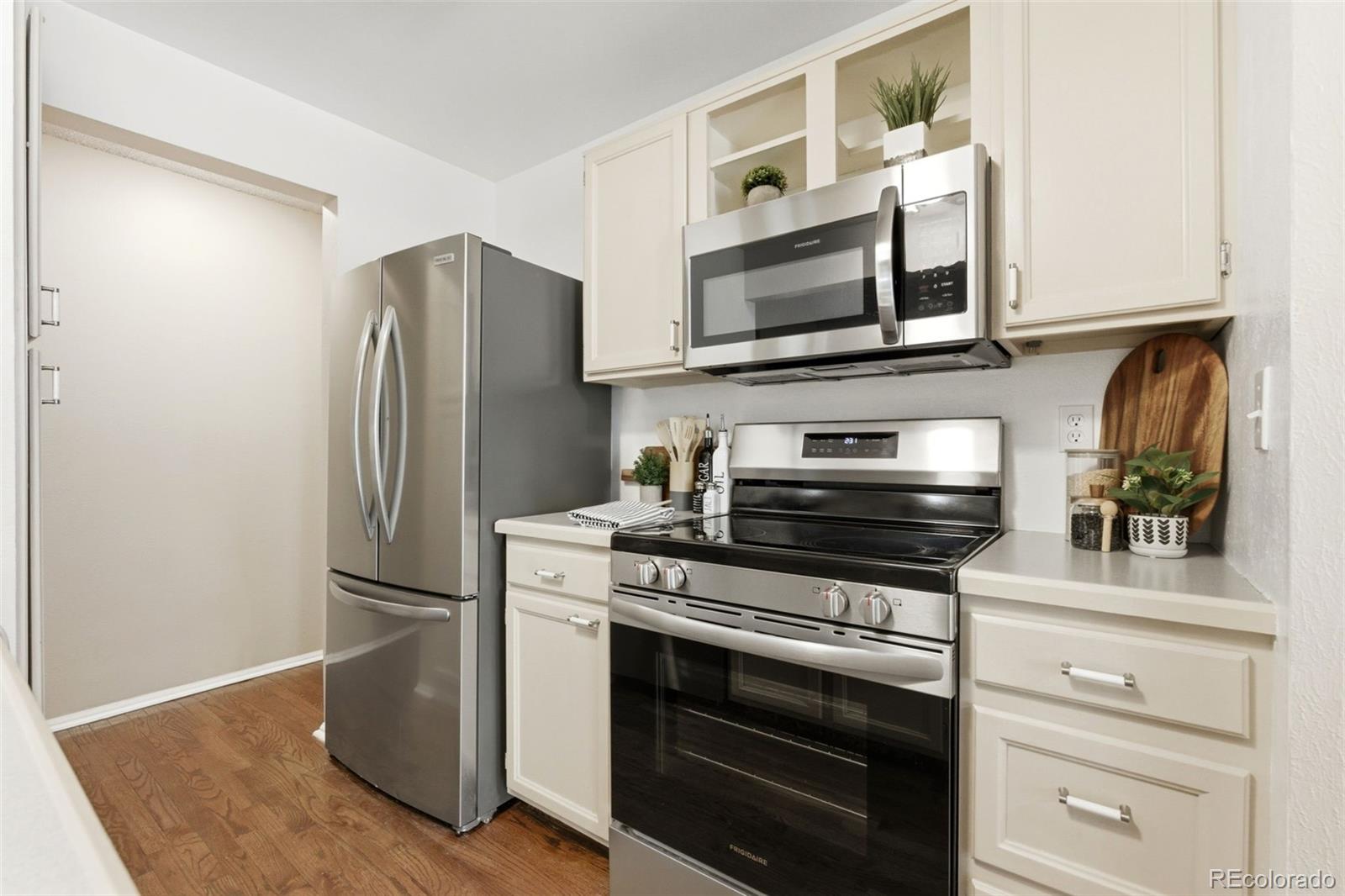 MLS Image #14 for 5321 w 76th avenue,arvada, Colorado