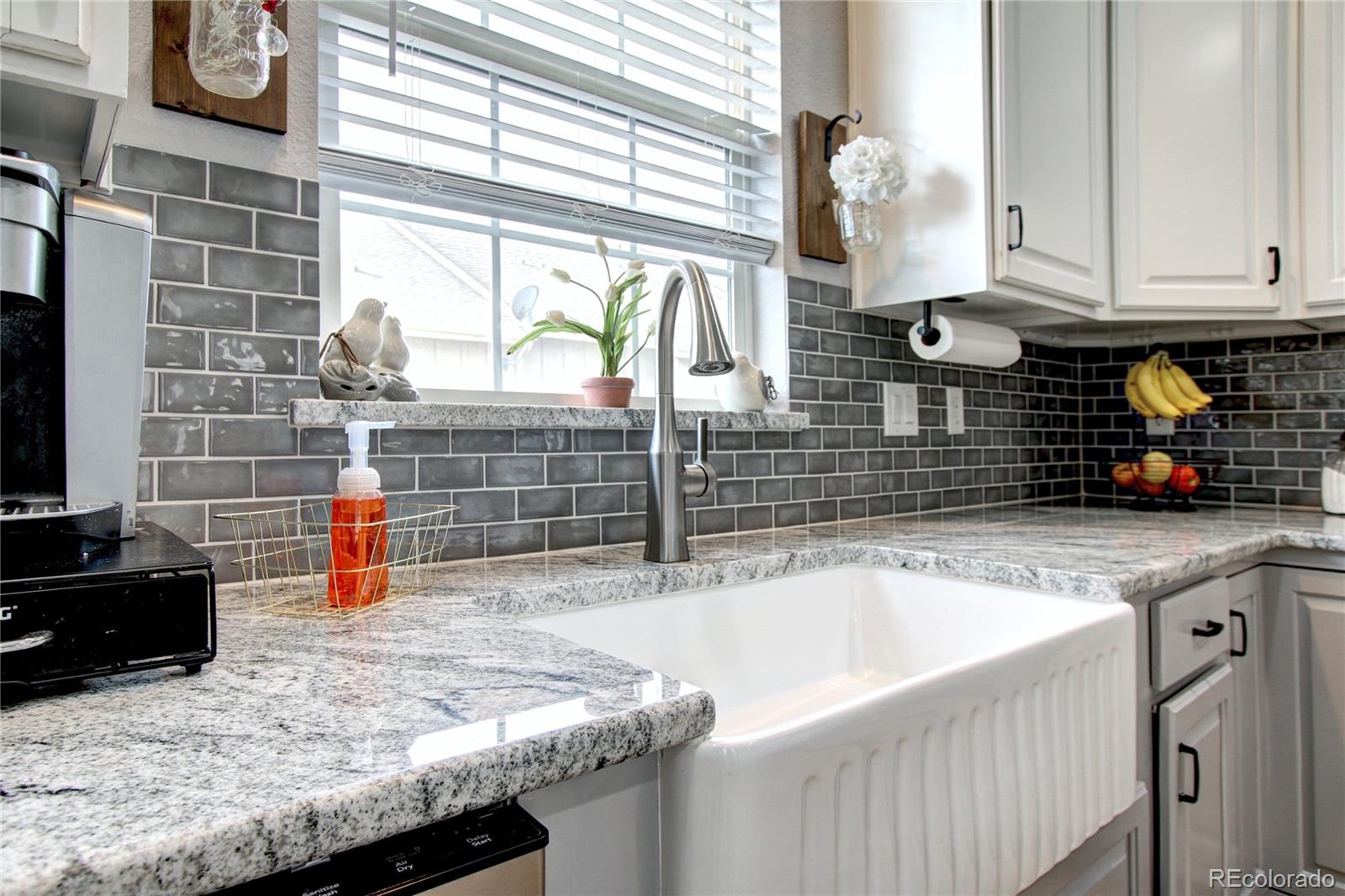 MLS Image #16 for 563  lost valley point,castle rock, Colorado