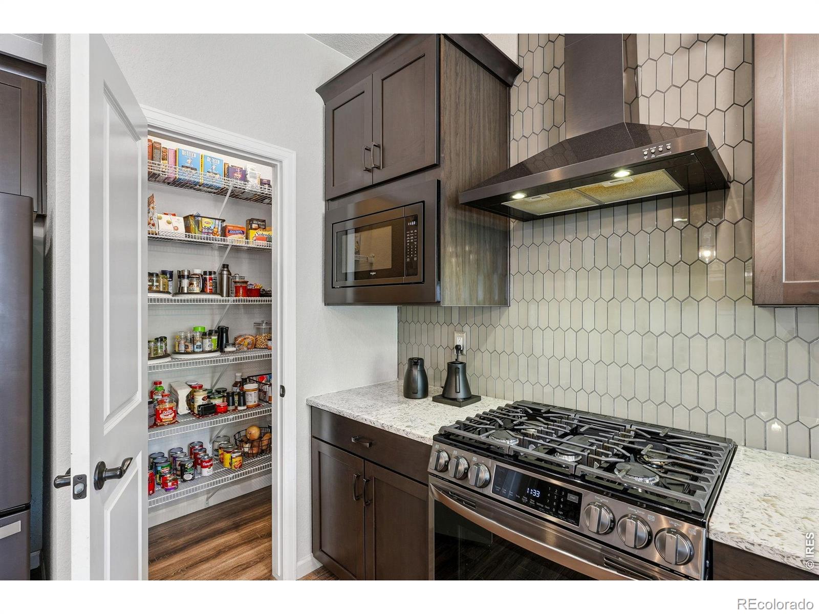 MLS Image #5 for 728  stonebridge drive,longmont, Colorado