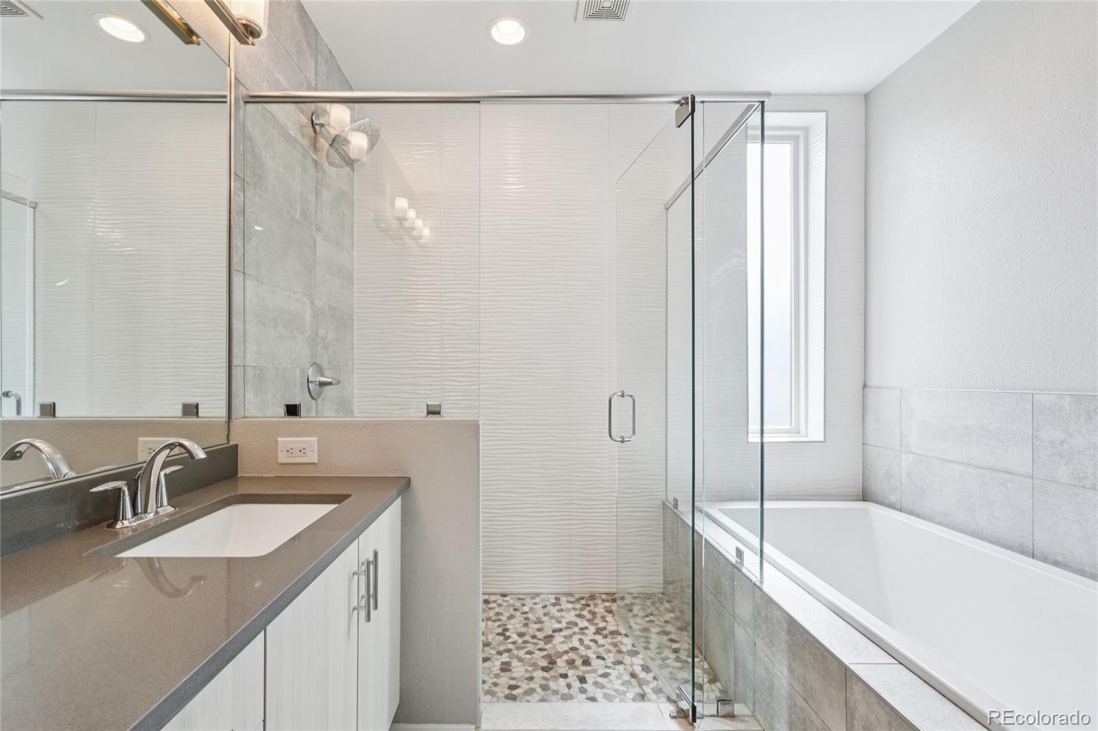 MLS Image #29 for 558  madison street,denver, Colorado