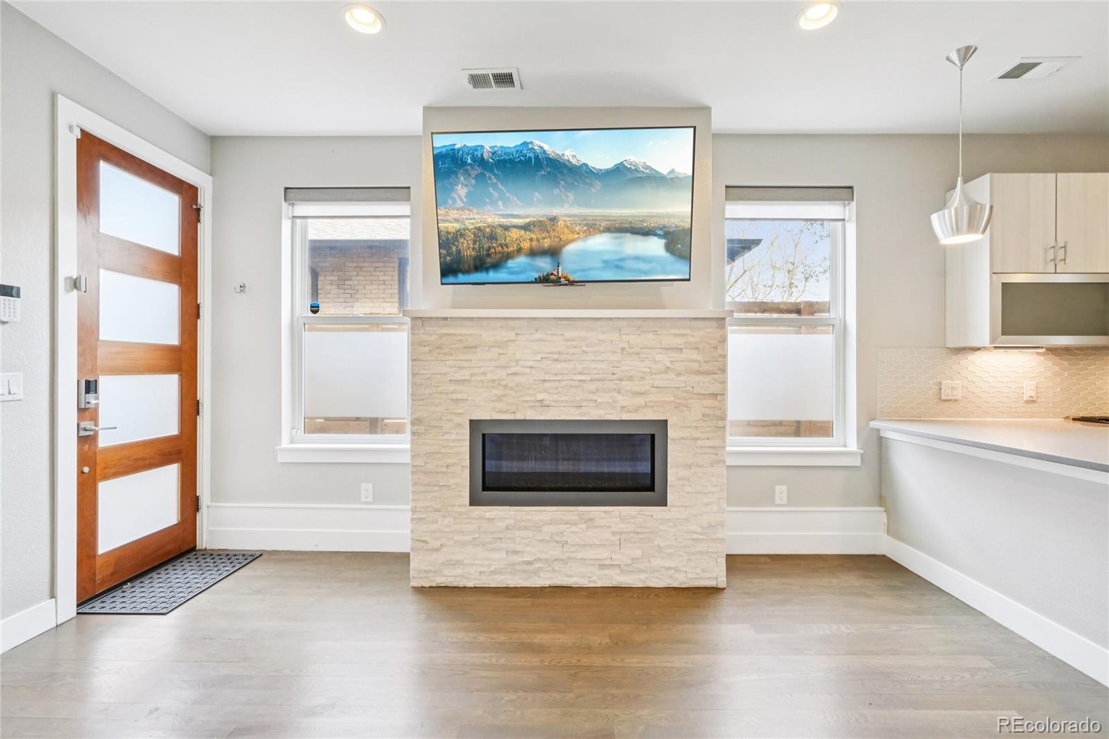 MLS Image #33 for 558  madison street,denver, Colorado