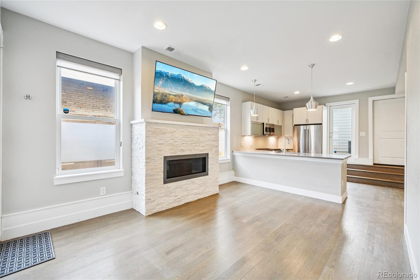 MLS Image #35 for 558  madison street,denver, Colorado