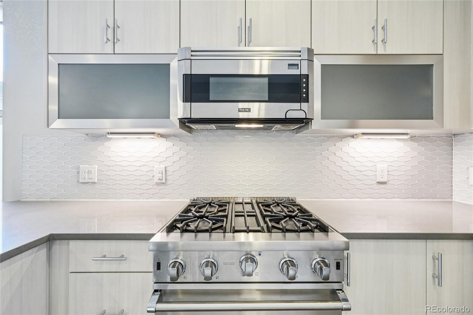 MLS Image #5 for 558  madison street,denver, Colorado