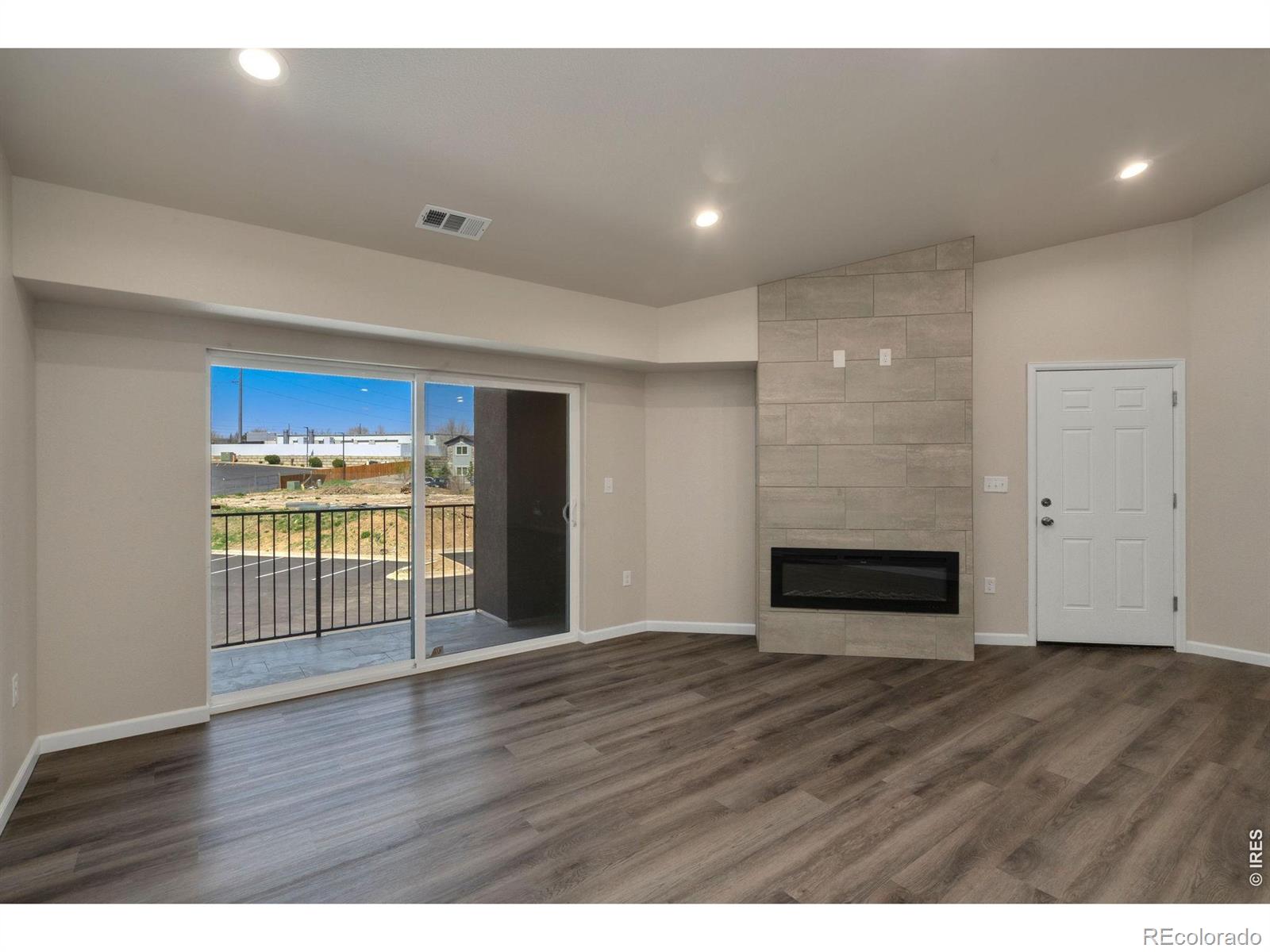 MLS Image #4 for 875 e 78th avenue,denver, Colorado