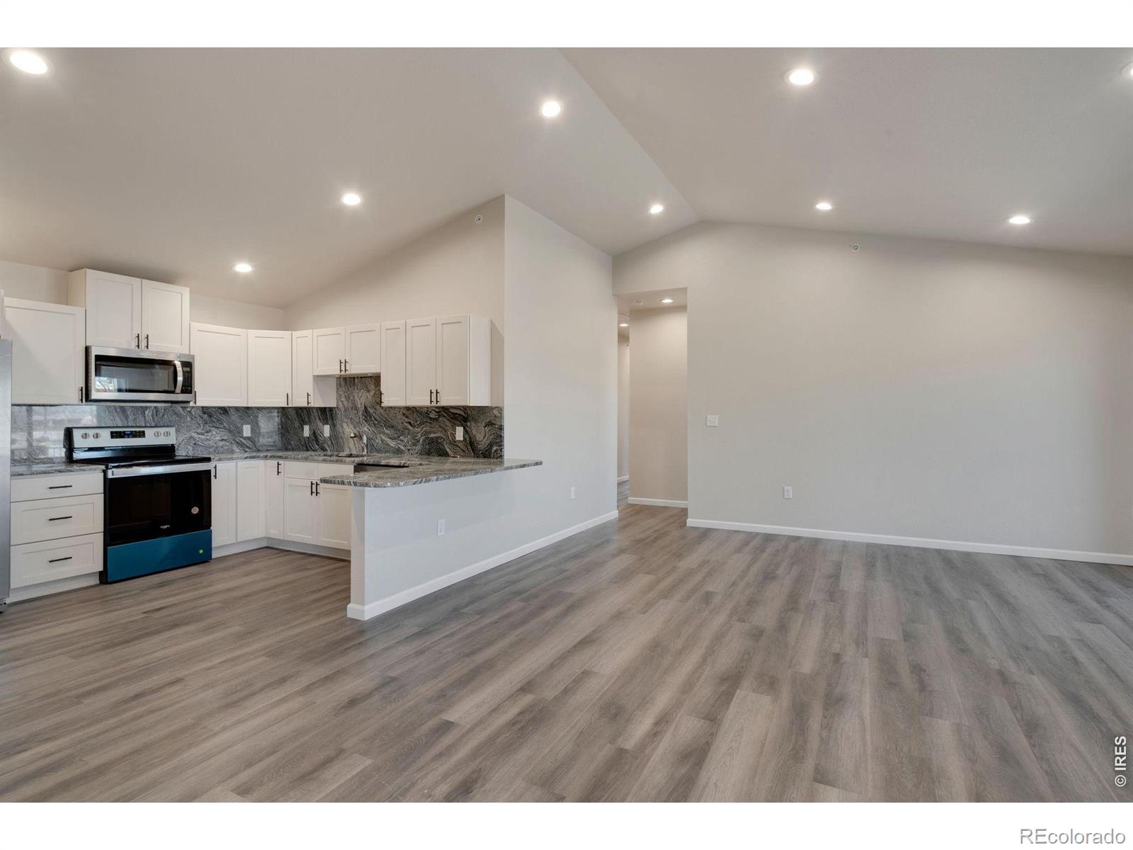 MLS Image #8 for 875 e 78th avenue,denver, Colorado