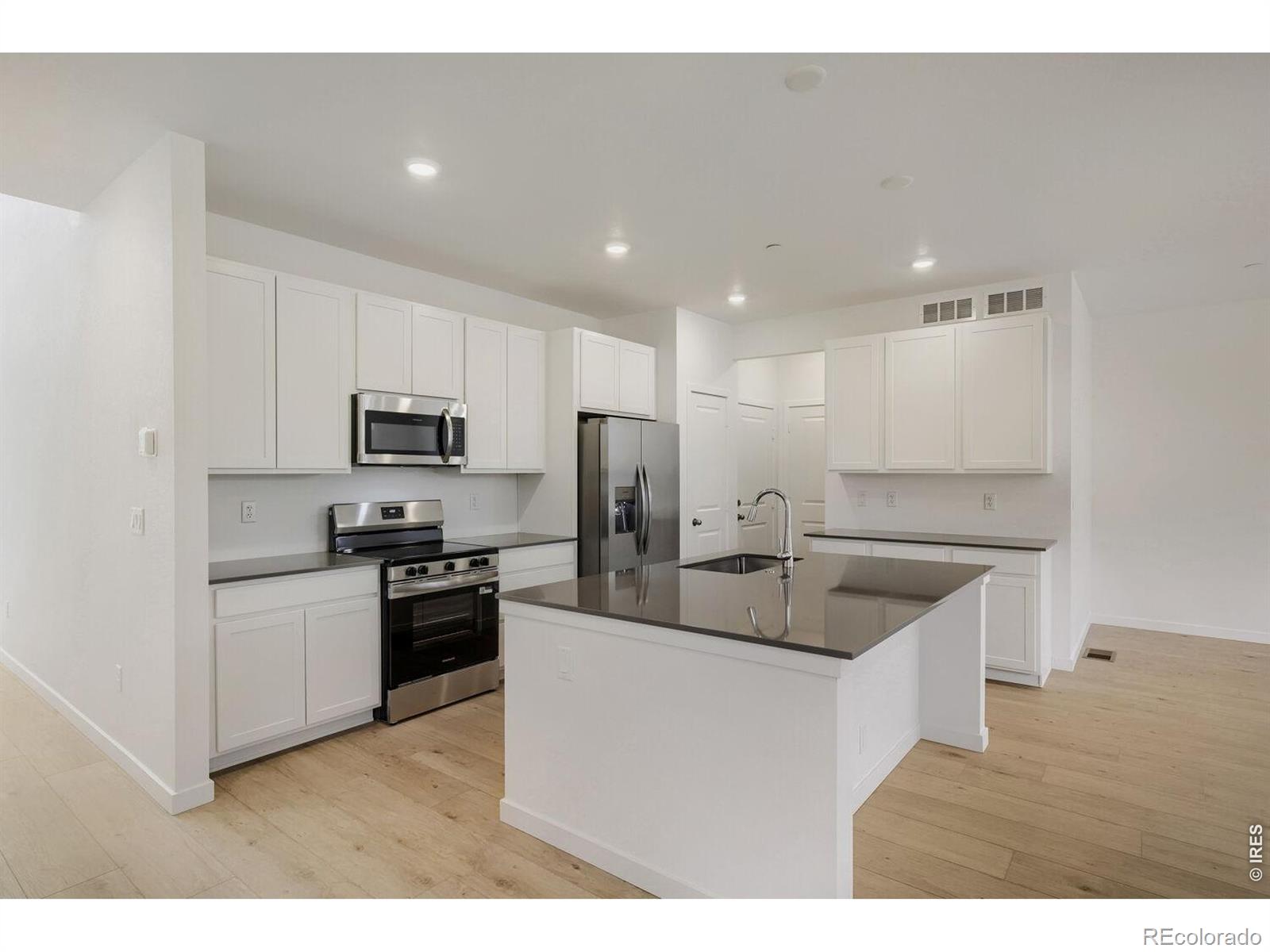 MLS Image #4 for 1956  crested lark street,fort collins, Colorado