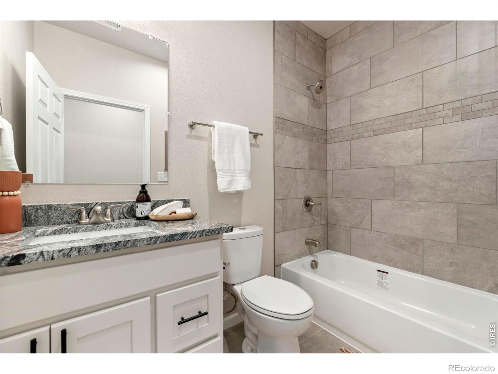 MLS Image #39 for 875 e 78th avenue 71,denver, Colorado
