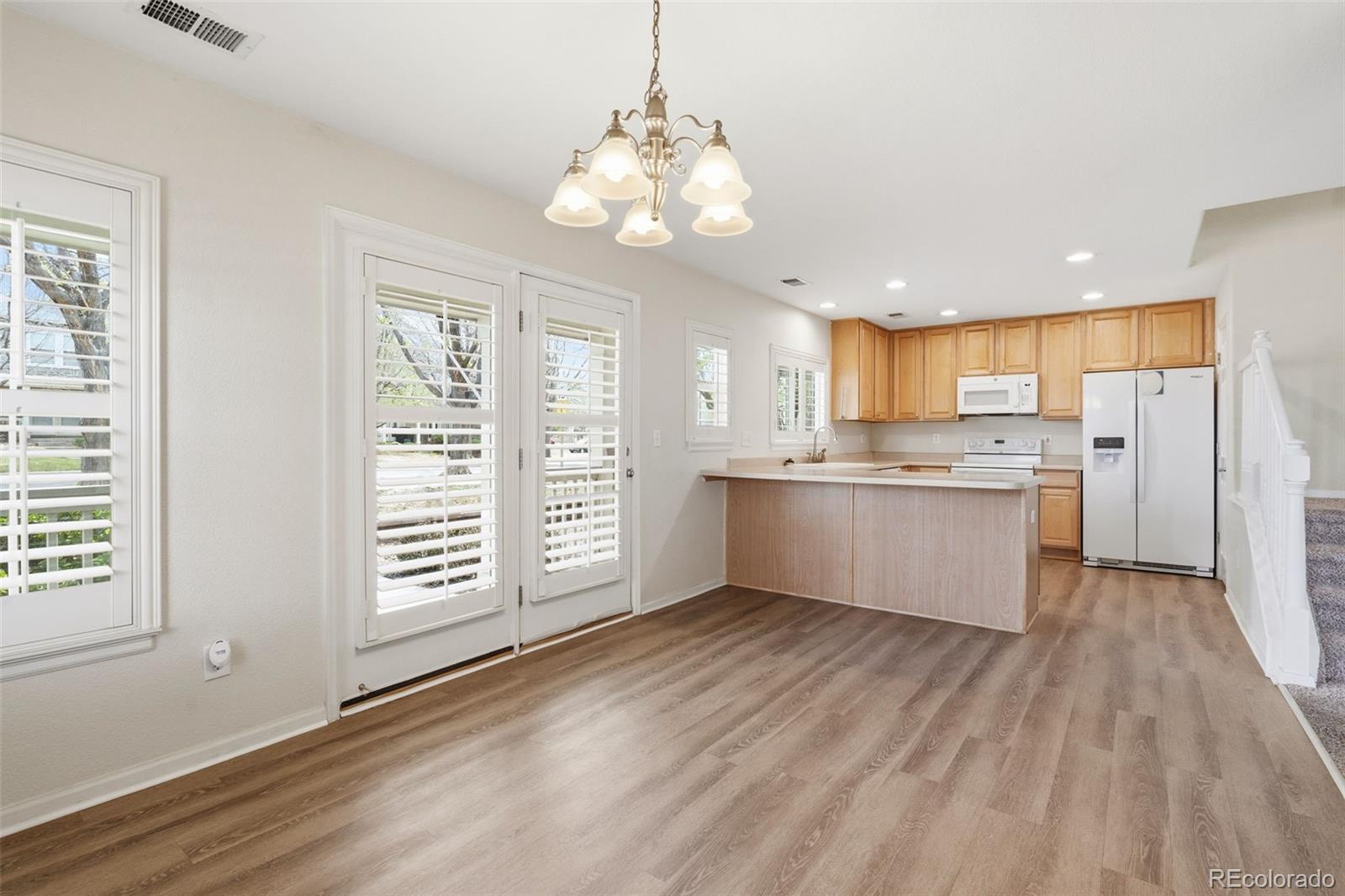 MLS Image #10 for 11899  oak hill way,commerce city, Colorado