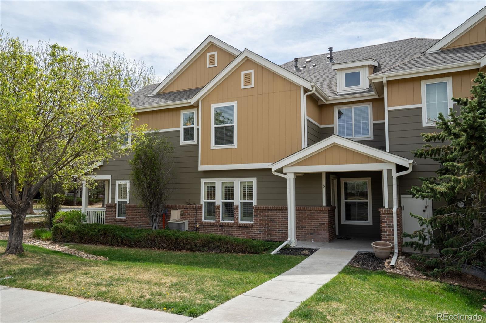 MLS Image #2 for 11899  oak hill way,commerce city, Colorado