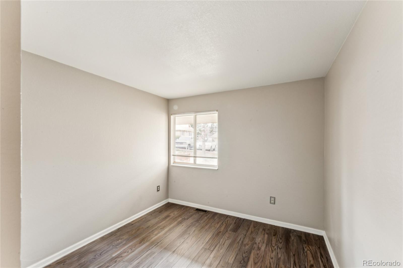 MLS Image #14 for 2181 s troy way,aurora, Colorado