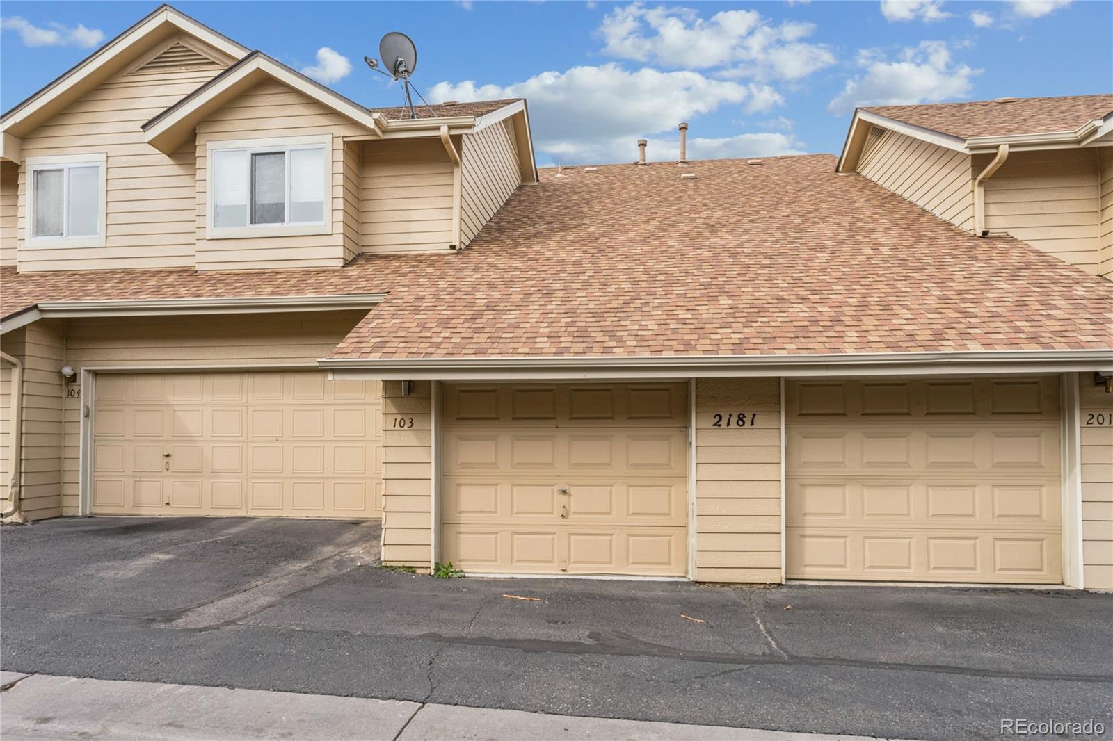 MLS Image #2 for 2181 s troy way,aurora, Colorado