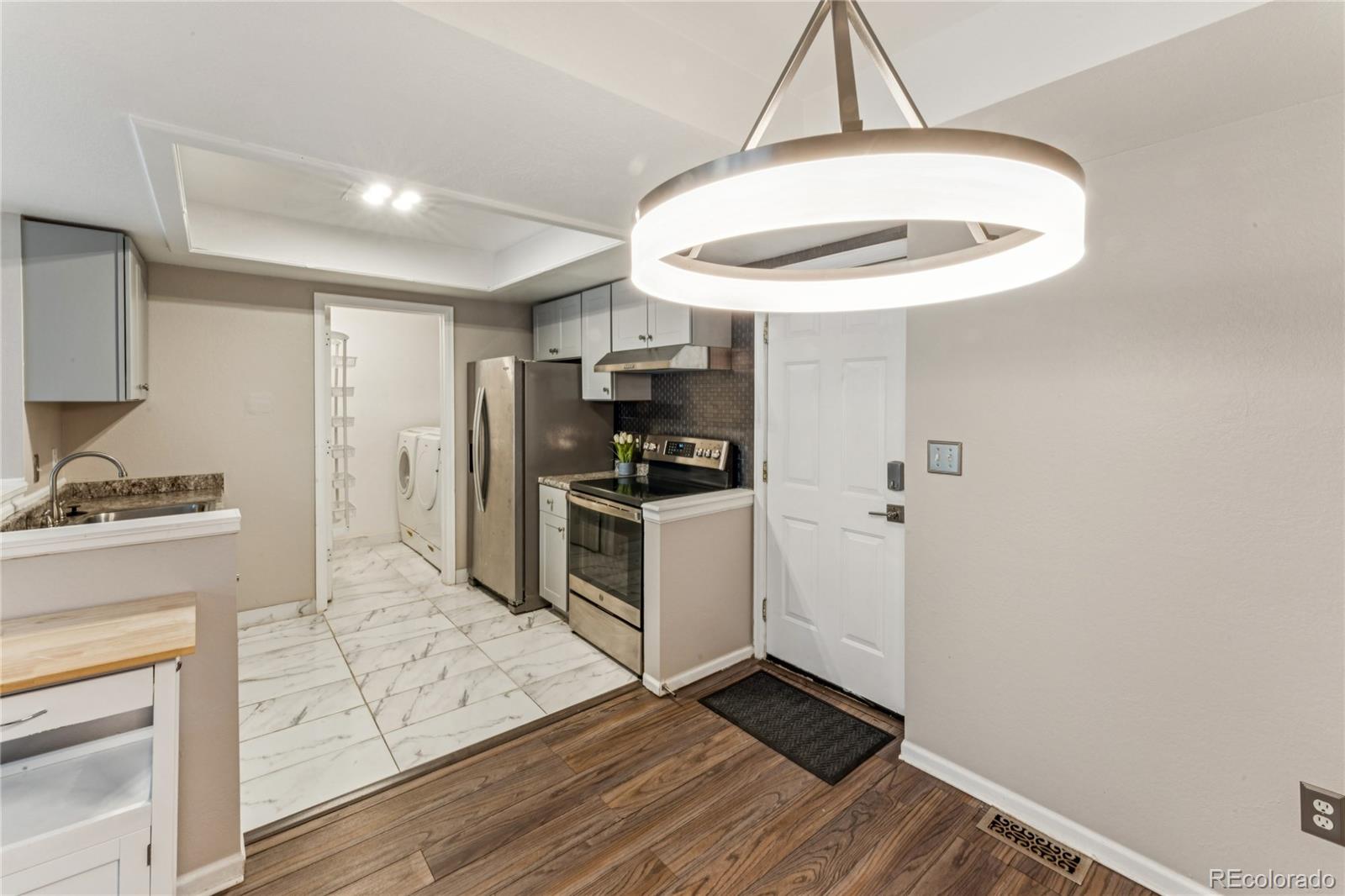 MLS Image #8 for 2181 s troy way,aurora, Colorado
