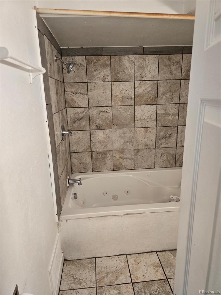 MLS Image #14 for 2350 / 2352  garland street,lakewood, Colorado