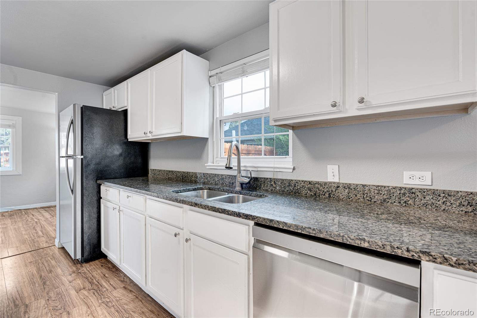 MLS Image #15 for 1301 s wolff street,denver, Colorado