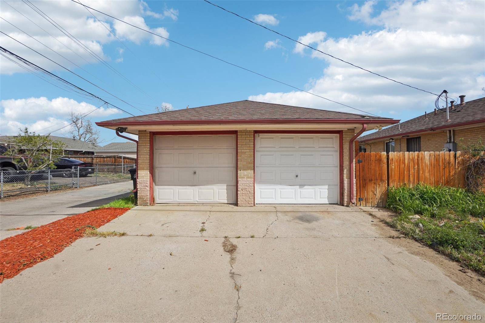 MLS Image #11 for 5455 e 36th avenue,denver, Colorado
