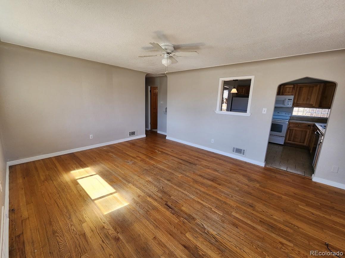 MLS Image #3 for 5455 e 36th avenue,denver, Colorado