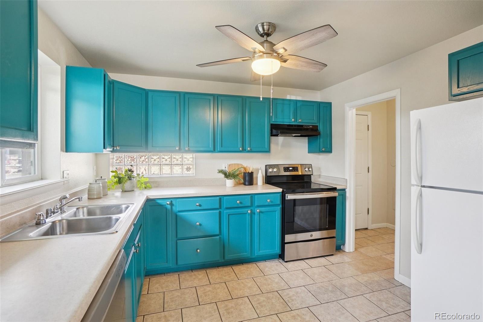 MLS Image #2 for 5457 e 36th avenue,denver, Colorado