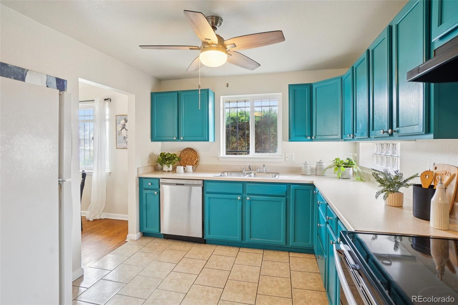 MLS Image #7 for 5457 e 36th avenue,denver, Colorado