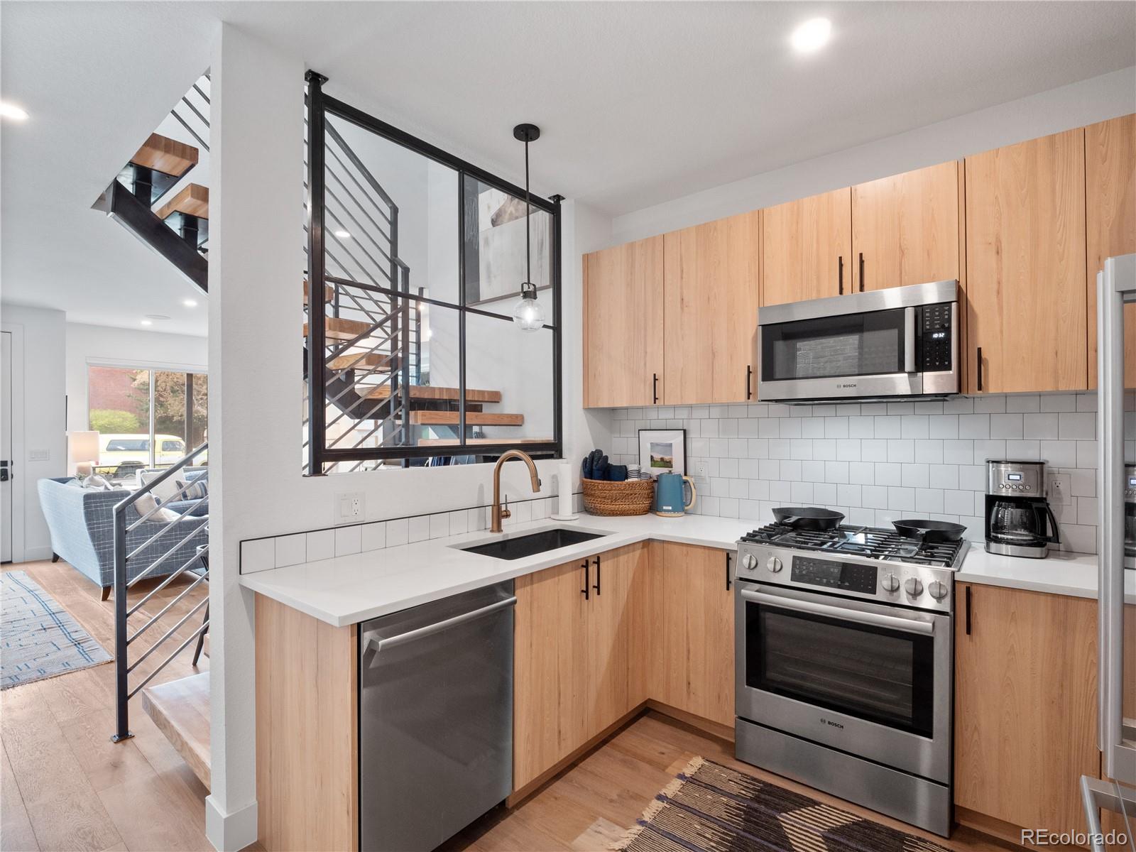 MLS Image #9 for 1960 s columbine street 1,denver, Colorado