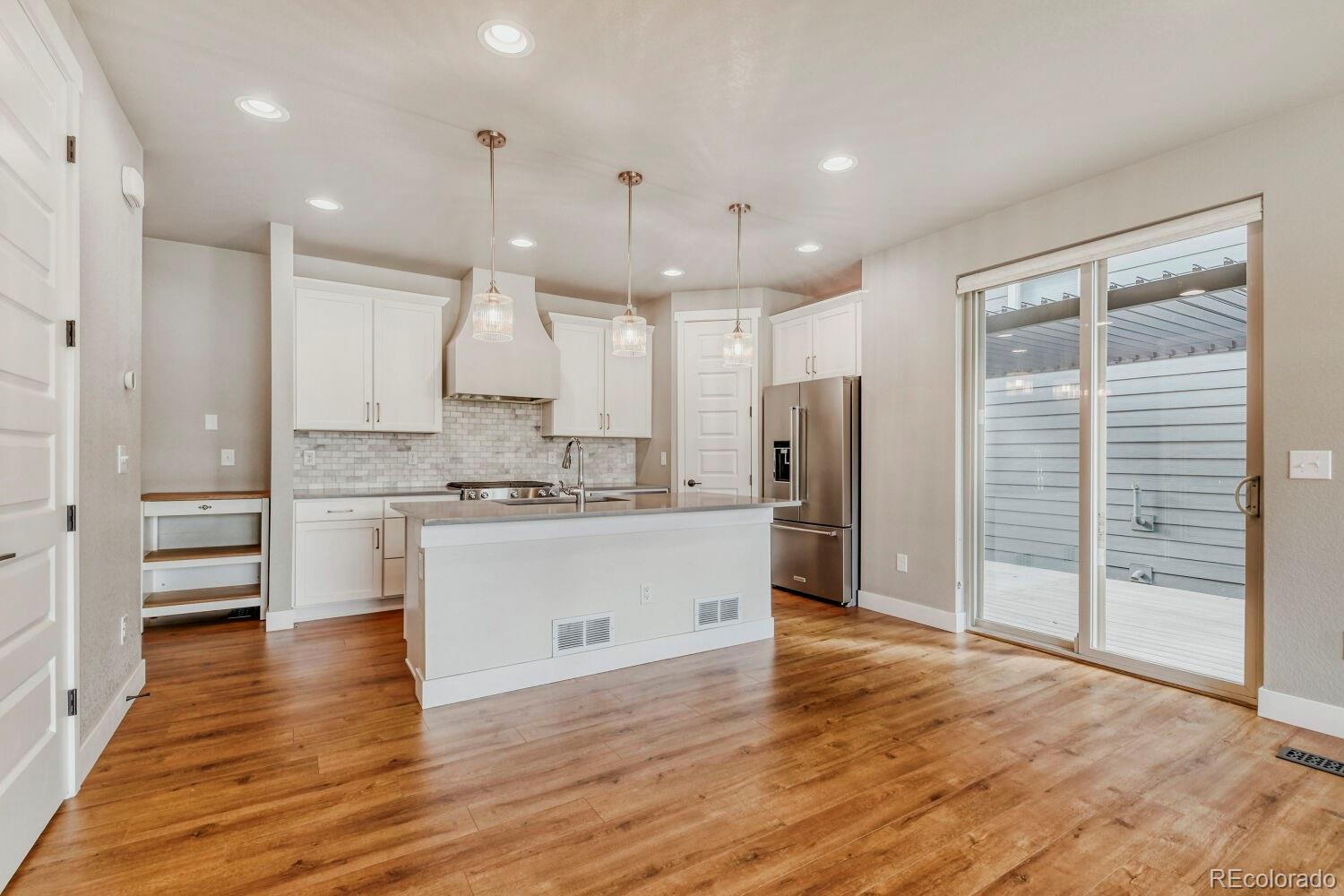 MLS Image #11 for 6850  decatur street,denver, Colorado