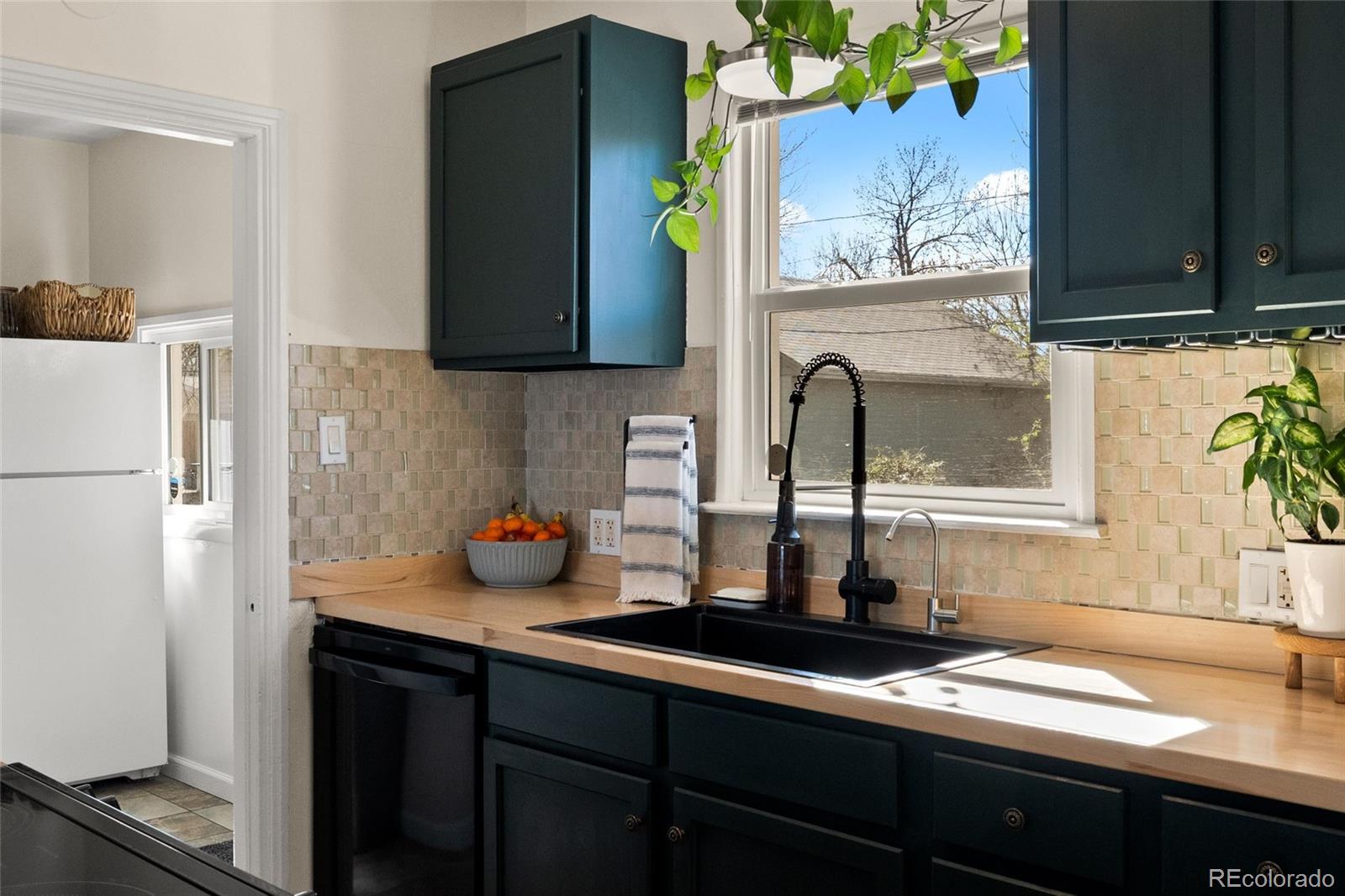 MLS Image #11 for 4345 s washington street,englewood, Colorado
