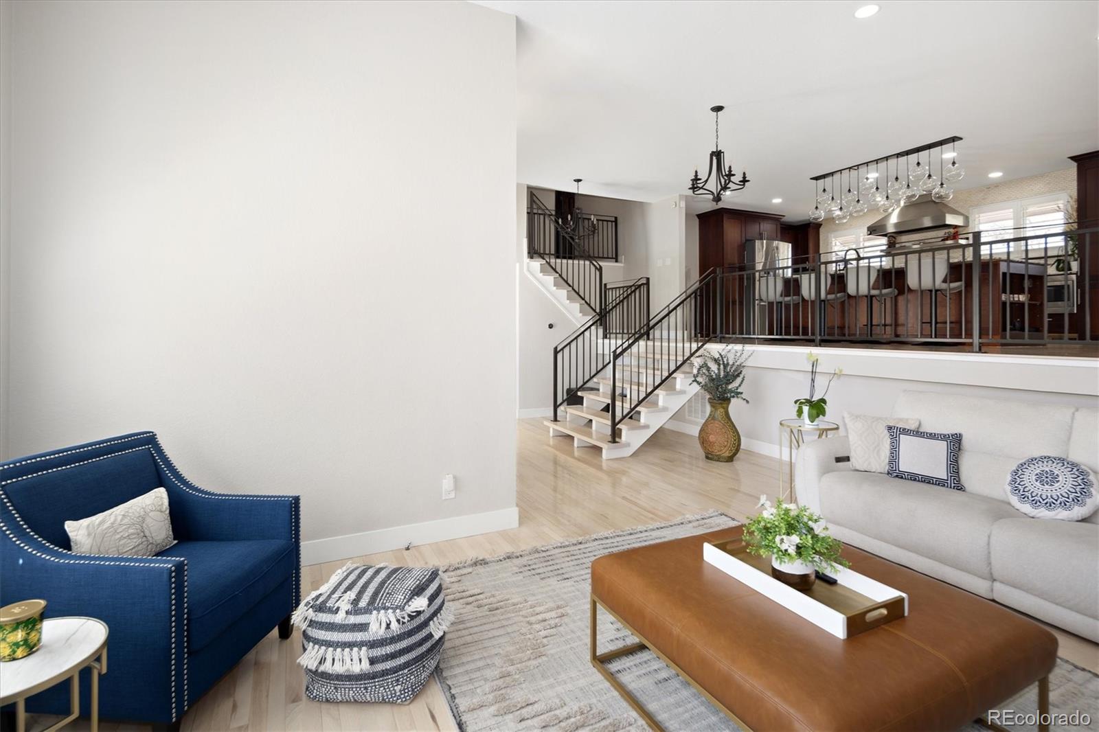 MLS Image #10 for 7301 e jarvis place,denver, Colorado