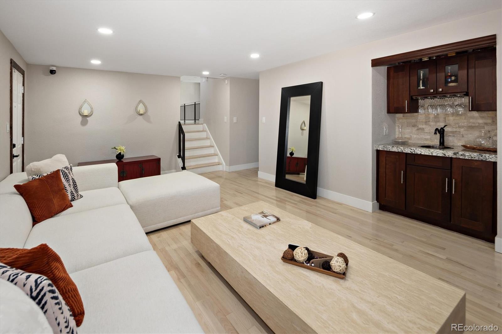 MLS Image #29 for 7301 e jarvis place,denver, Colorado