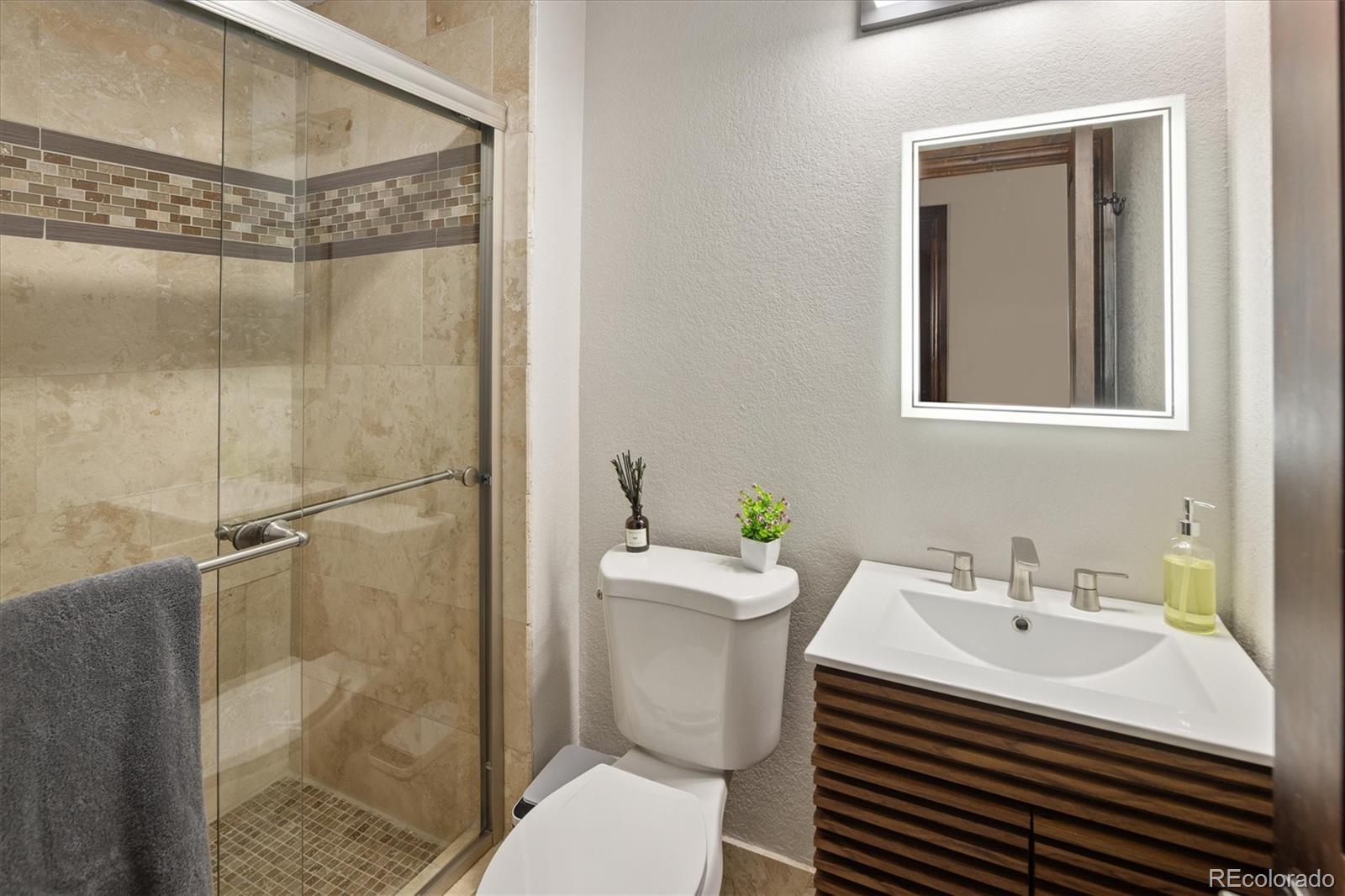 MLS Image #33 for 7301 e jarvis place,denver, Colorado