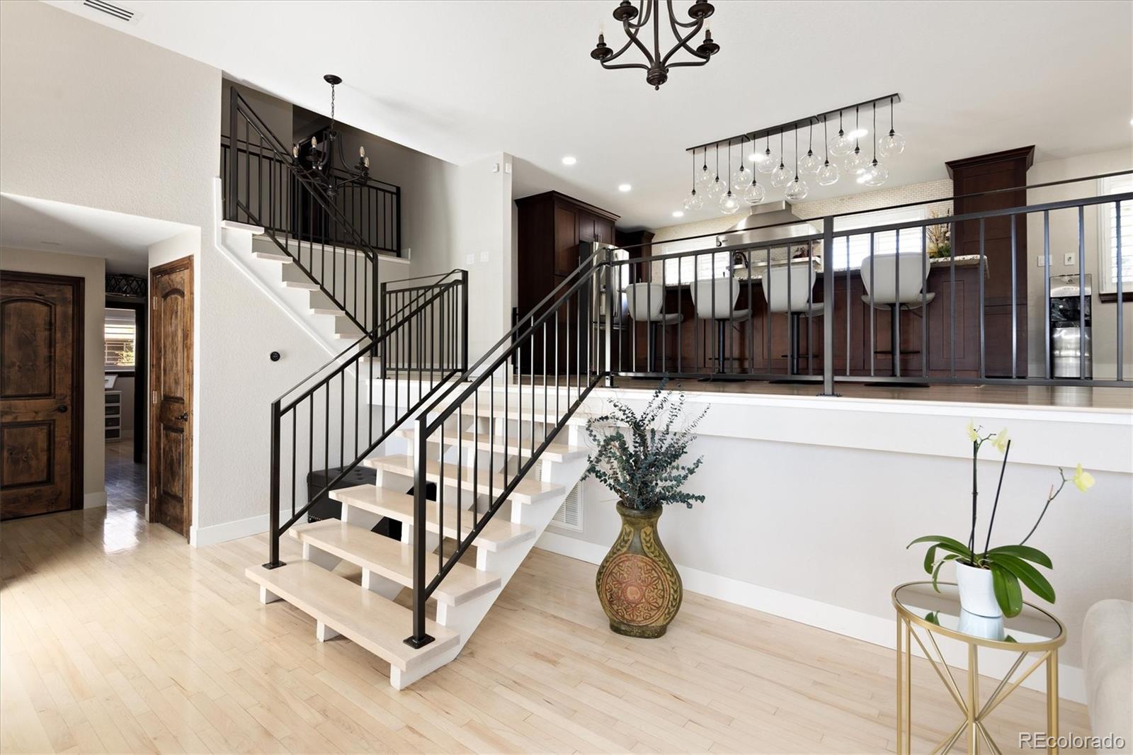 MLS Image #5 for 7301 e jarvis place,denver, Colorado