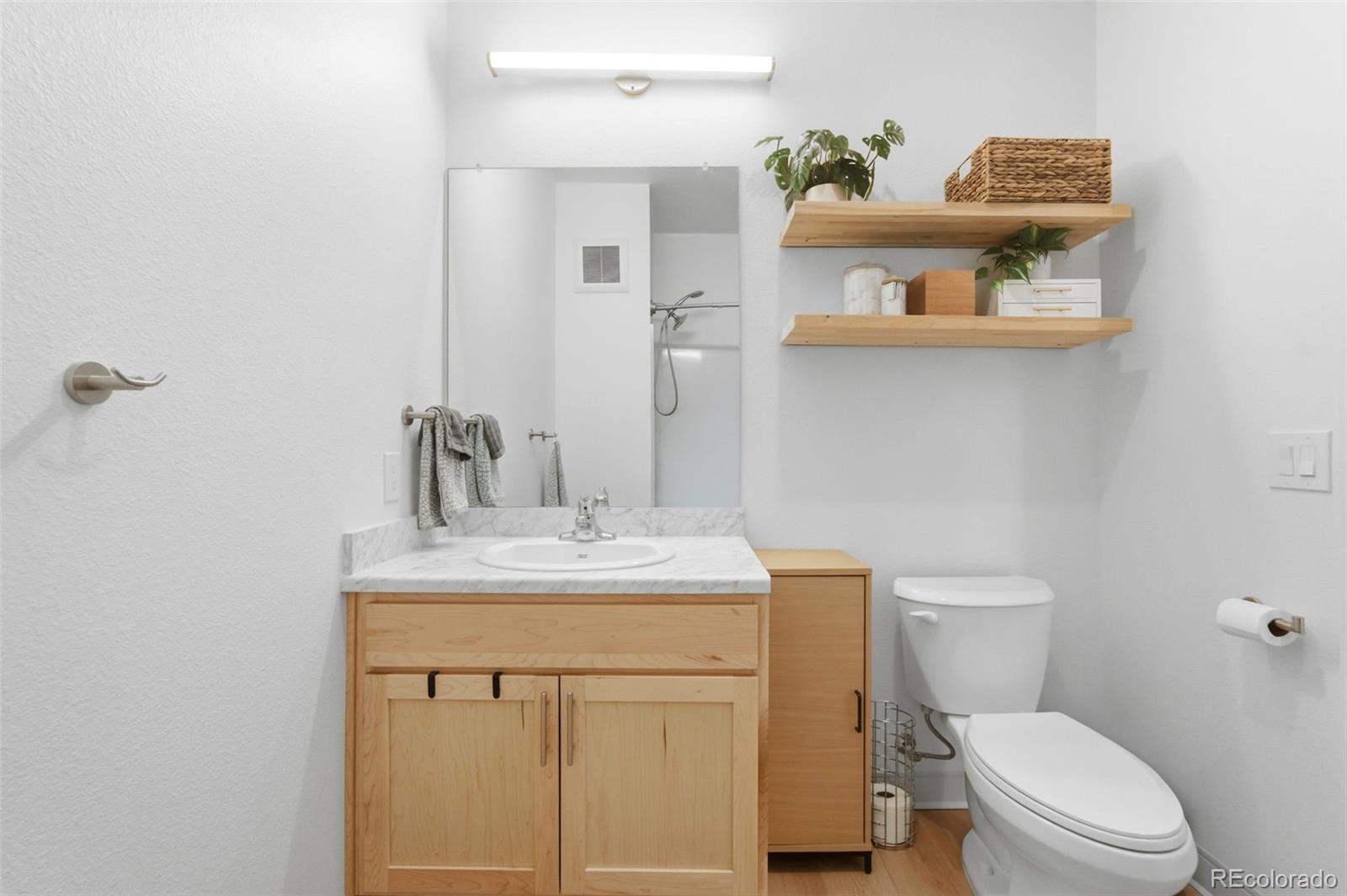 MLS Image #13 for 5702  central park boulevard,denver, Colorado