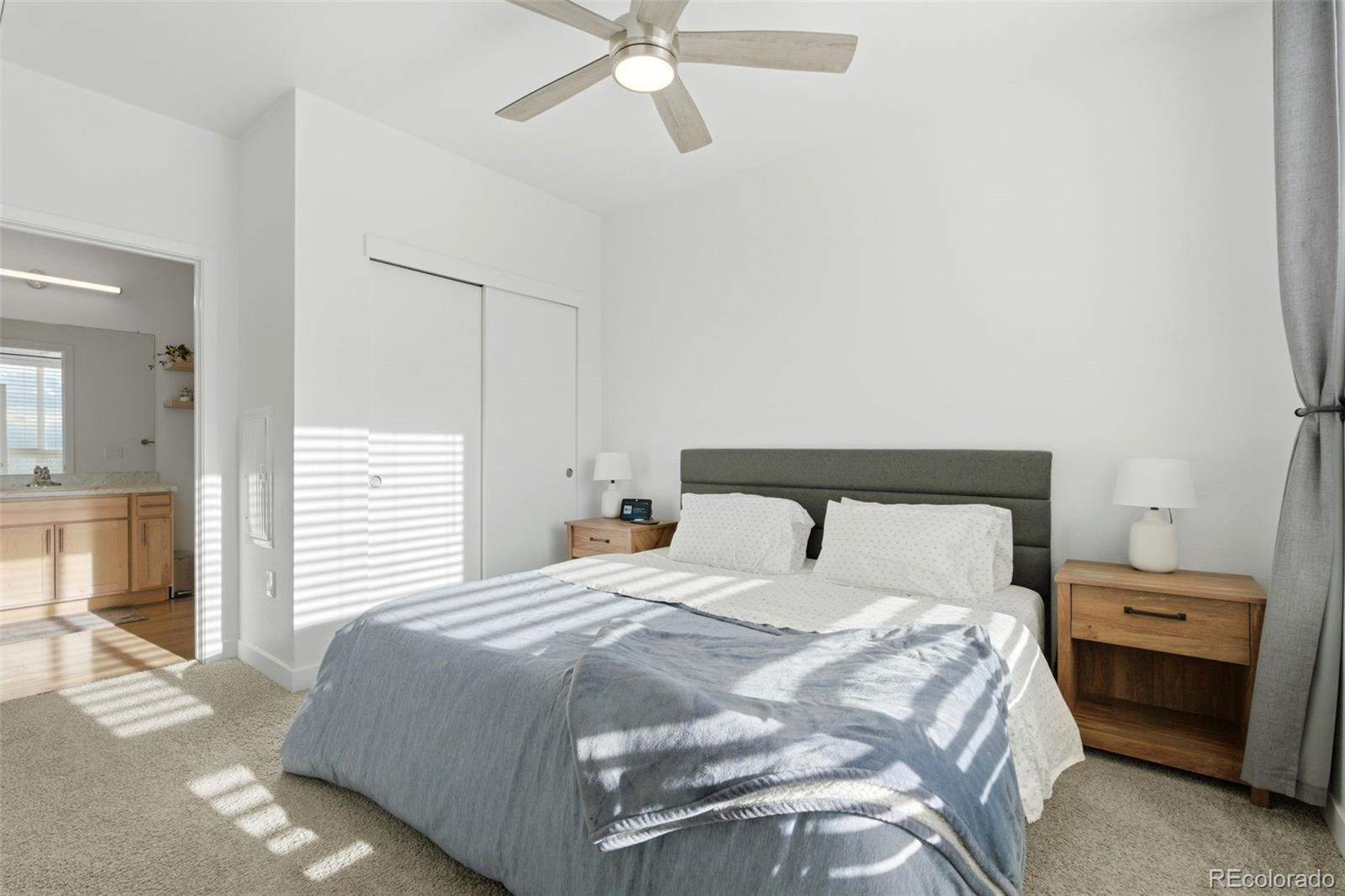 MLS Image #14 for 5702  central park boulevard,denver, Colorado