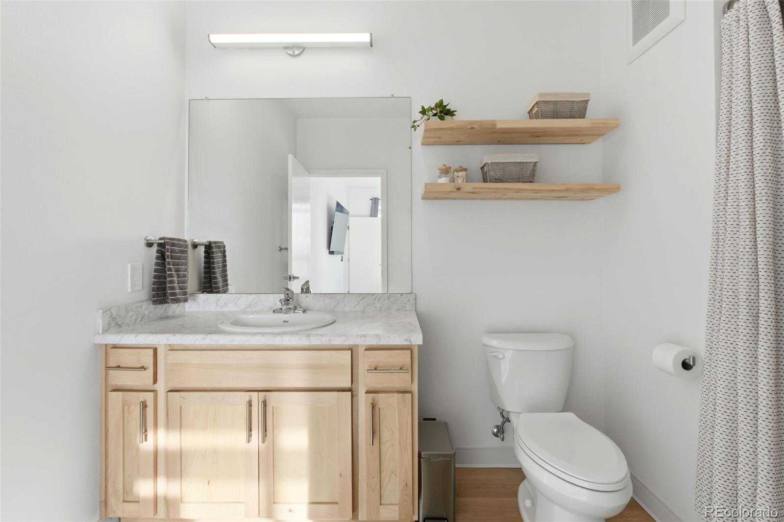 MLS Image #19 for 5702  central park boulevard,denver, Colorado