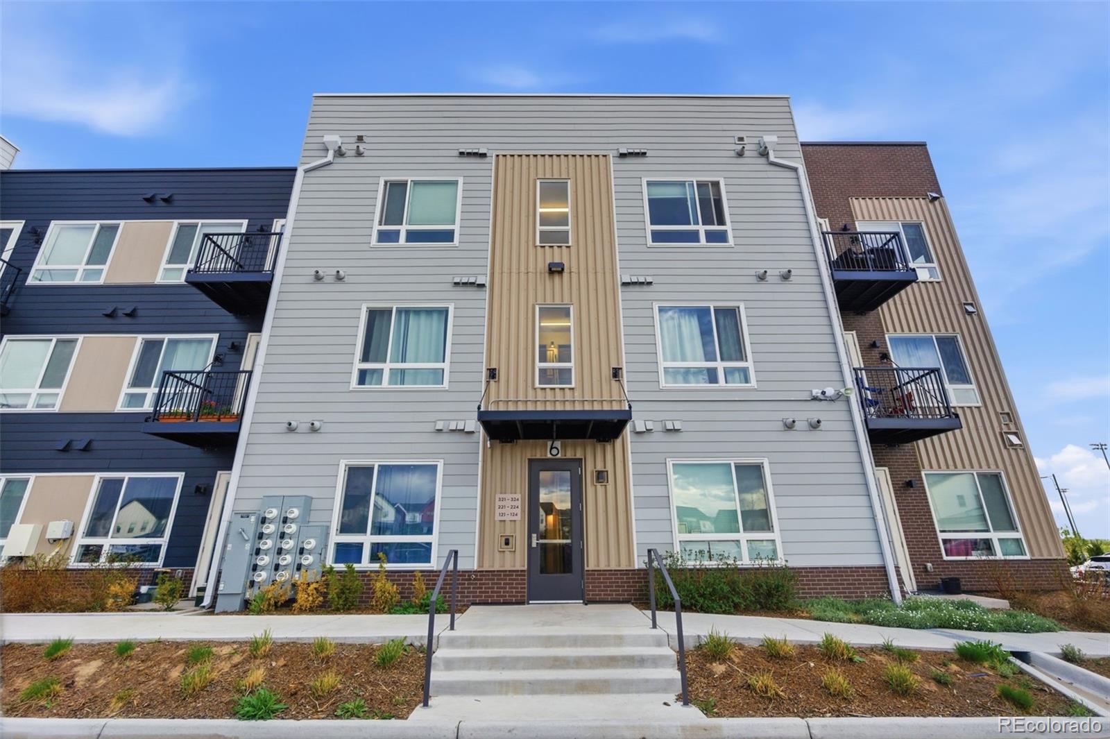 MLS Image #34 for 5702  central park boulevard,denver, Colorado