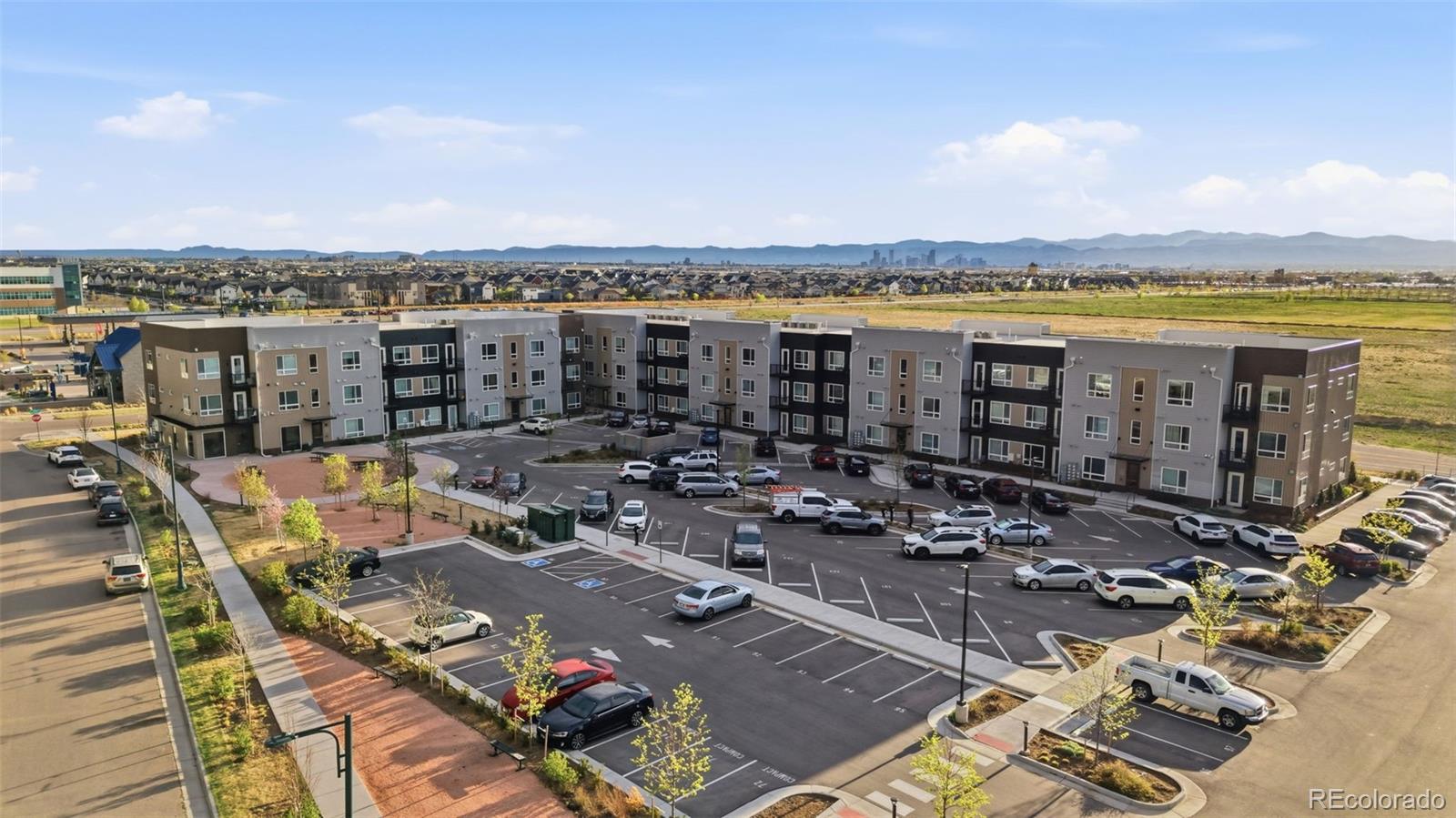 MLS Image #38 for 5702  central park boulevard,denver, Colorado