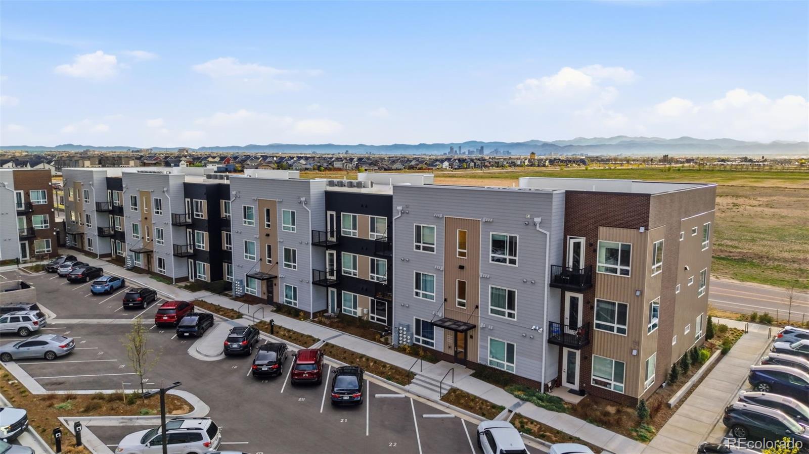 MLS Image #40 for 5702  central park boulevard,denver, Colorado