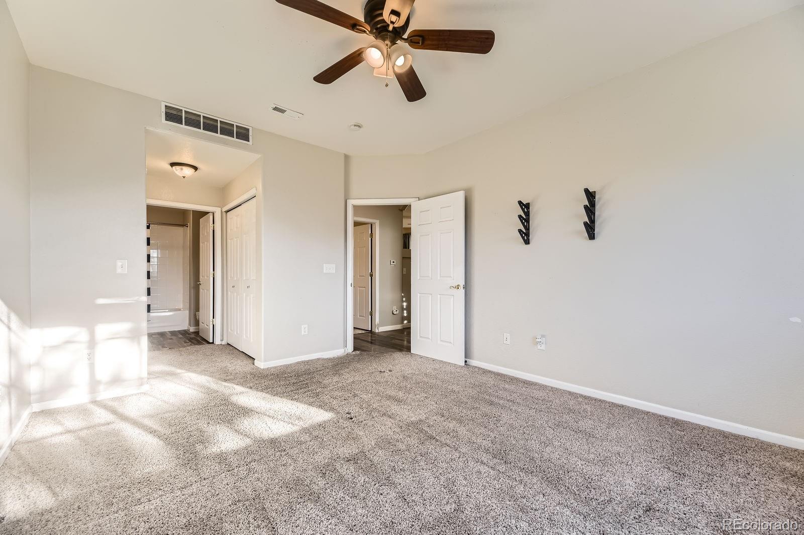 MLS Image #16 for 22520 e ontario drive,aurora, Colorado