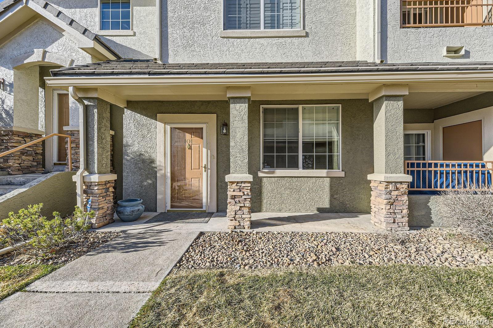 MLS Image #3 for 22520 e ontario drive,aurora, Colorado