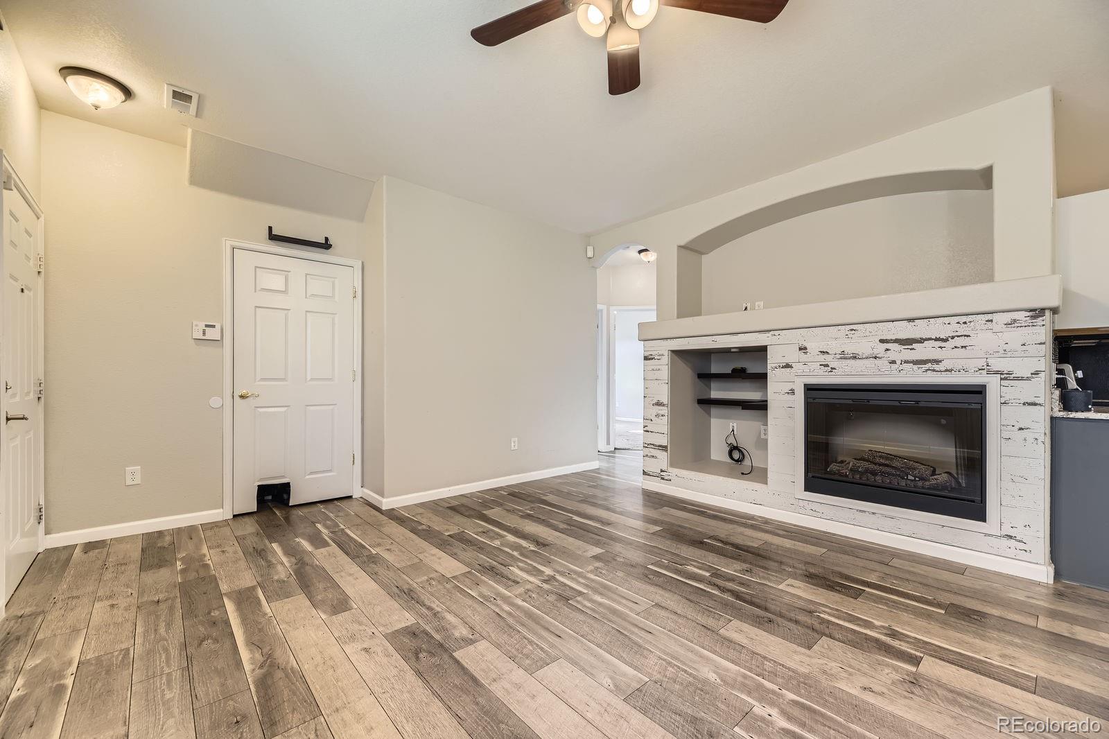 MLS Image #5 for 22520 e ontario drive,aurora, Colorado