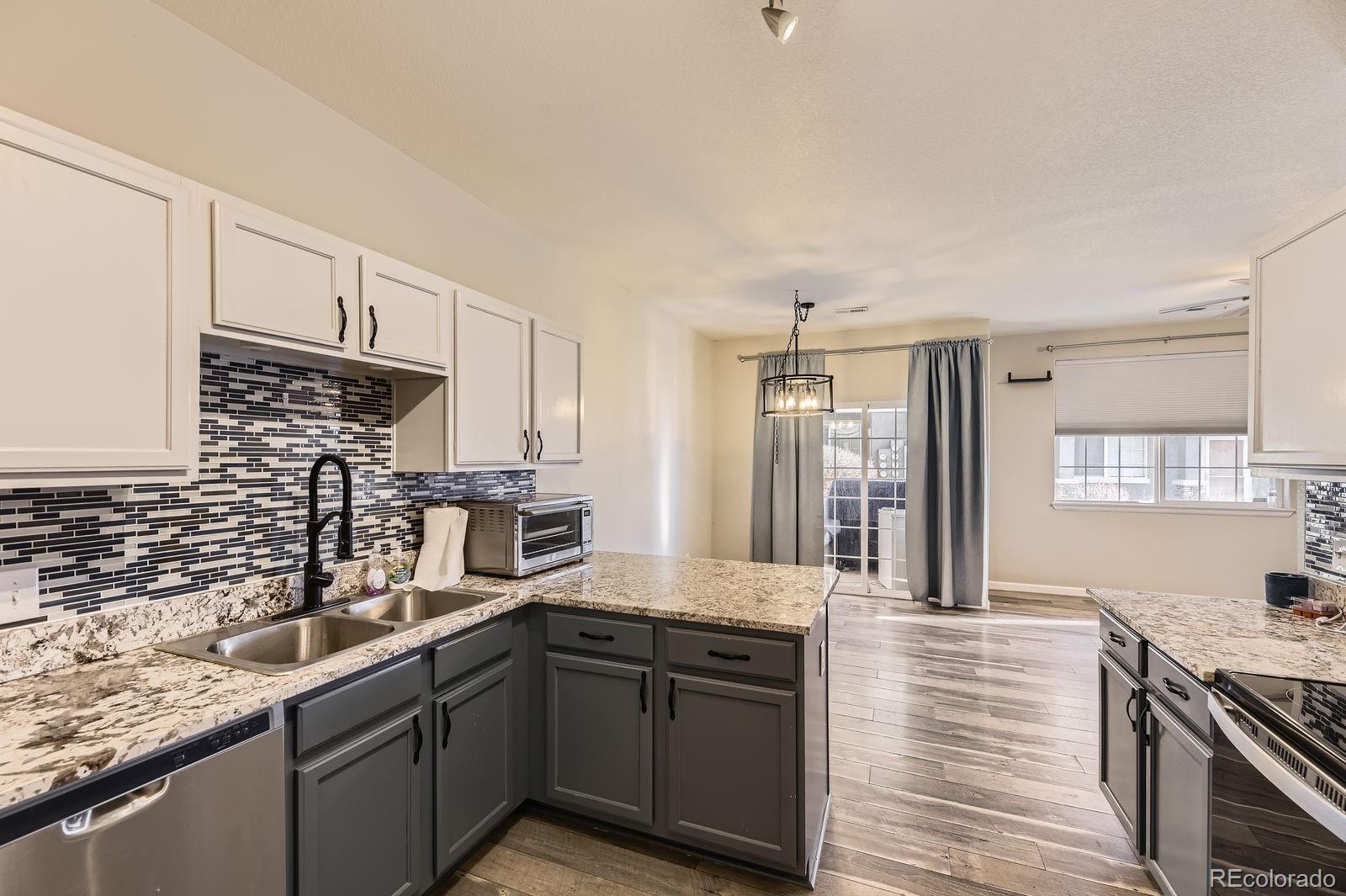 MLS Image #7 for 22520 e ontario drive,aurora, Colorado